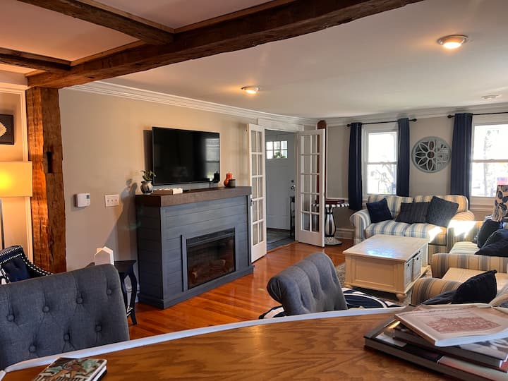 6br@broadst, Sleeps 13, 1 Block To Campus+downtown - Hamilton, NY