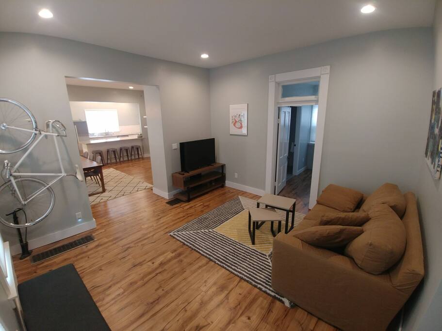 Living room with pullout couch.