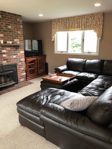 Pool! Great for families! Close to Newport! gallery image 2