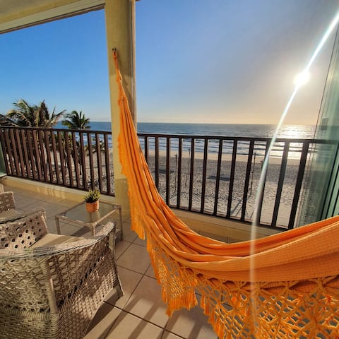 Imóvel de sucesso: Beautiful Acqua Resort, completely OCEANFRONT, next to BPark em Aquiraz