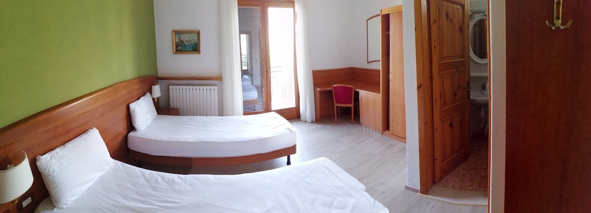 Top Airbnb: Apartment A in Malcesine