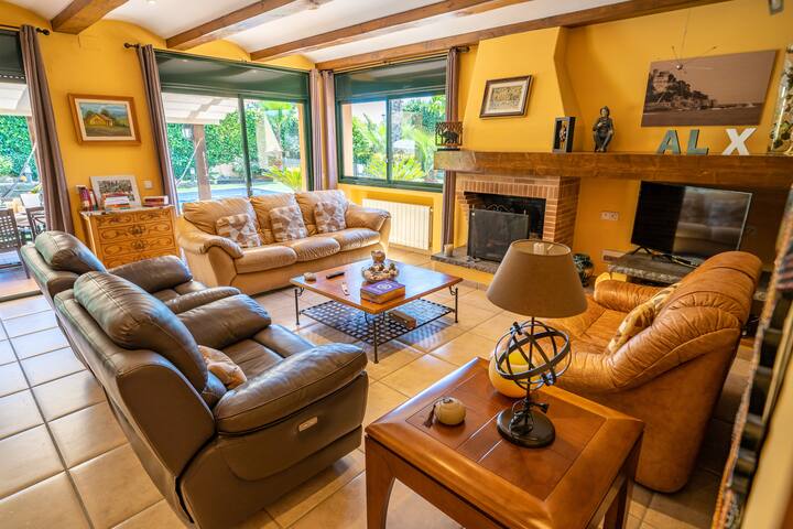 VIlla Jaruco Lux, exclusive residential area with gallery image 3