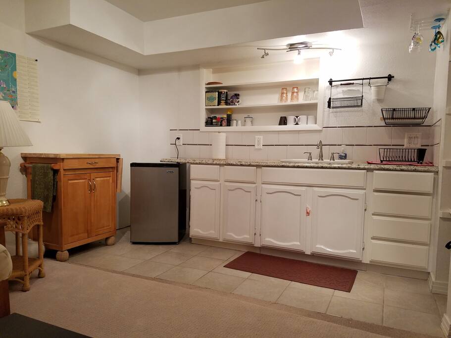 Refrigerator .. Sink