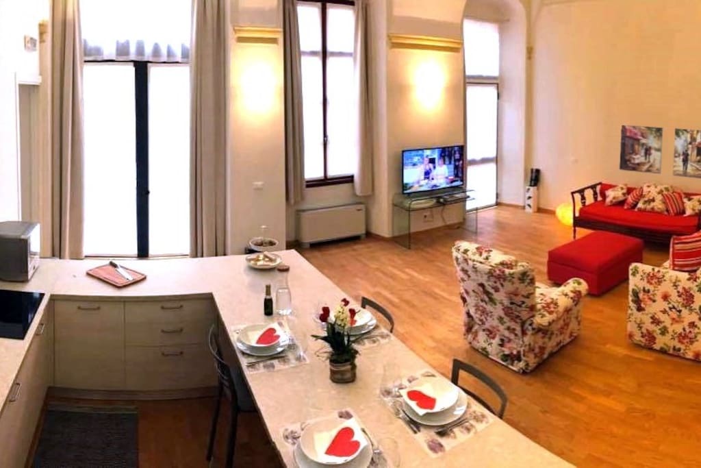Open space con cucina e sala