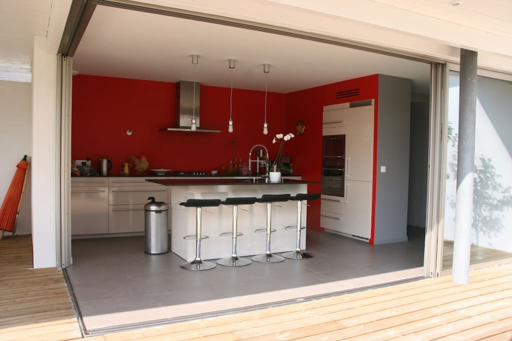 Cuisine ouverte sur la terrasse