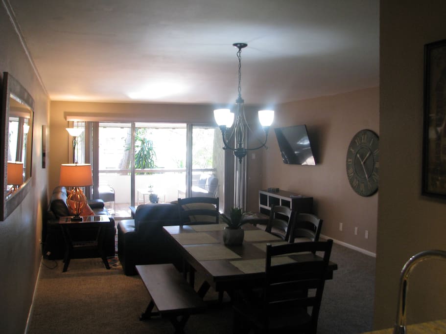 Living/Dining Area