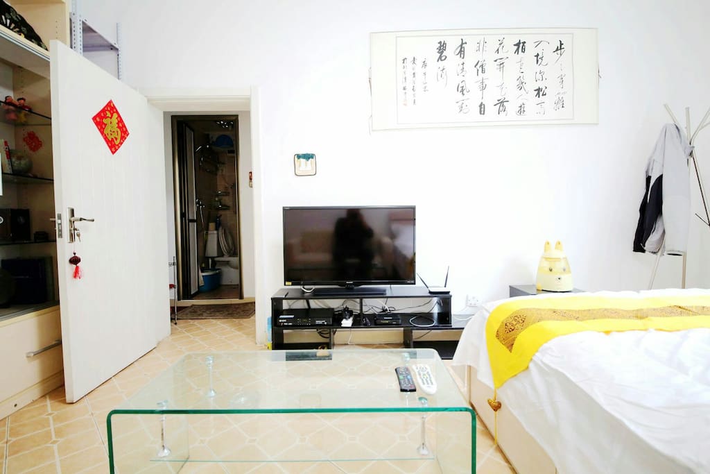 卧室一电视