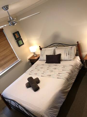 Villa Mewali - Walk into Town.