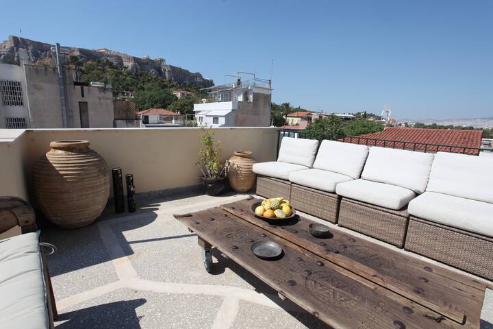 Plaka 2-storey Penthouse with Acropolis views. PL6 gallery image 3