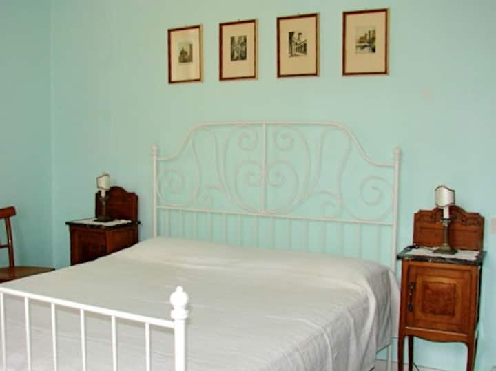 SPÁLŇA S MANŽELSKOU POSTE