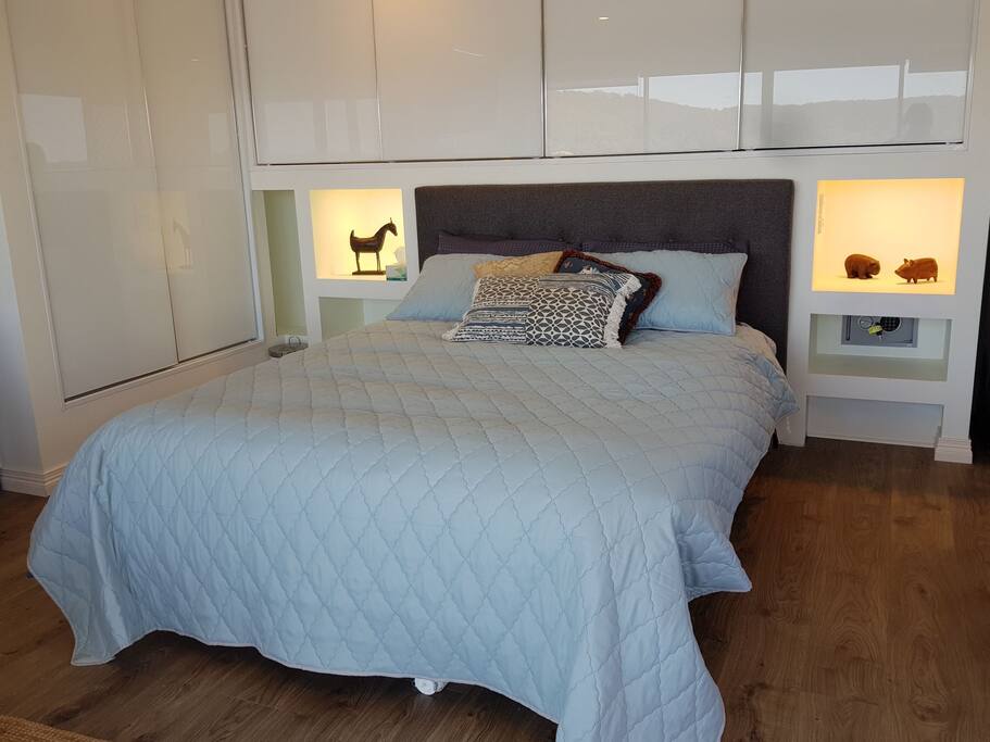 Just replaced with a king bed and all new linen it’s really wow!