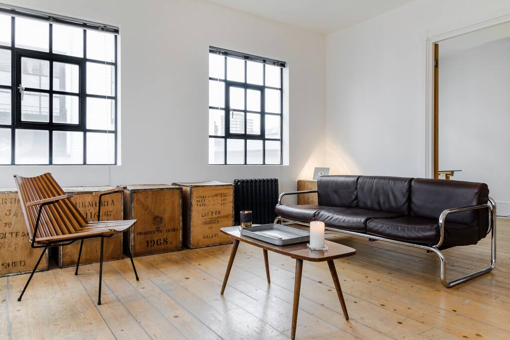 Minimalist living room