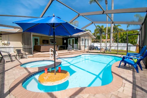 Sparkling Modern Pool Home with Guest Bungalow!
