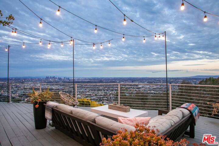 Skyline View Home w/Deck | Luxury Retreat Above LA gallery image 4