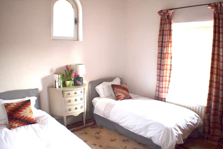 საძინებელი 4