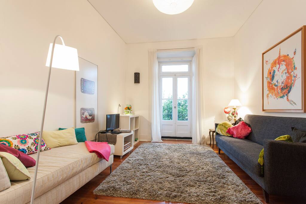 Living room with connection with the balcony