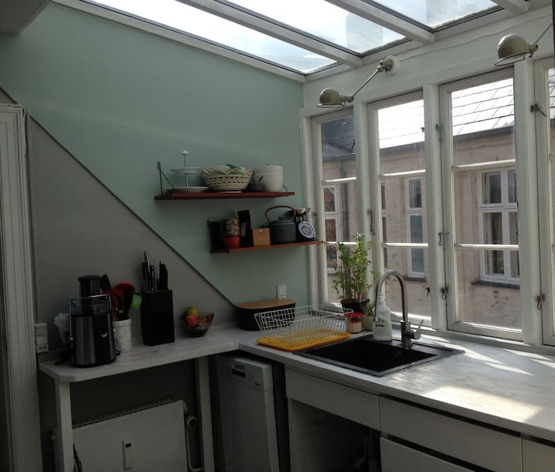 The kitchen has skylights window.