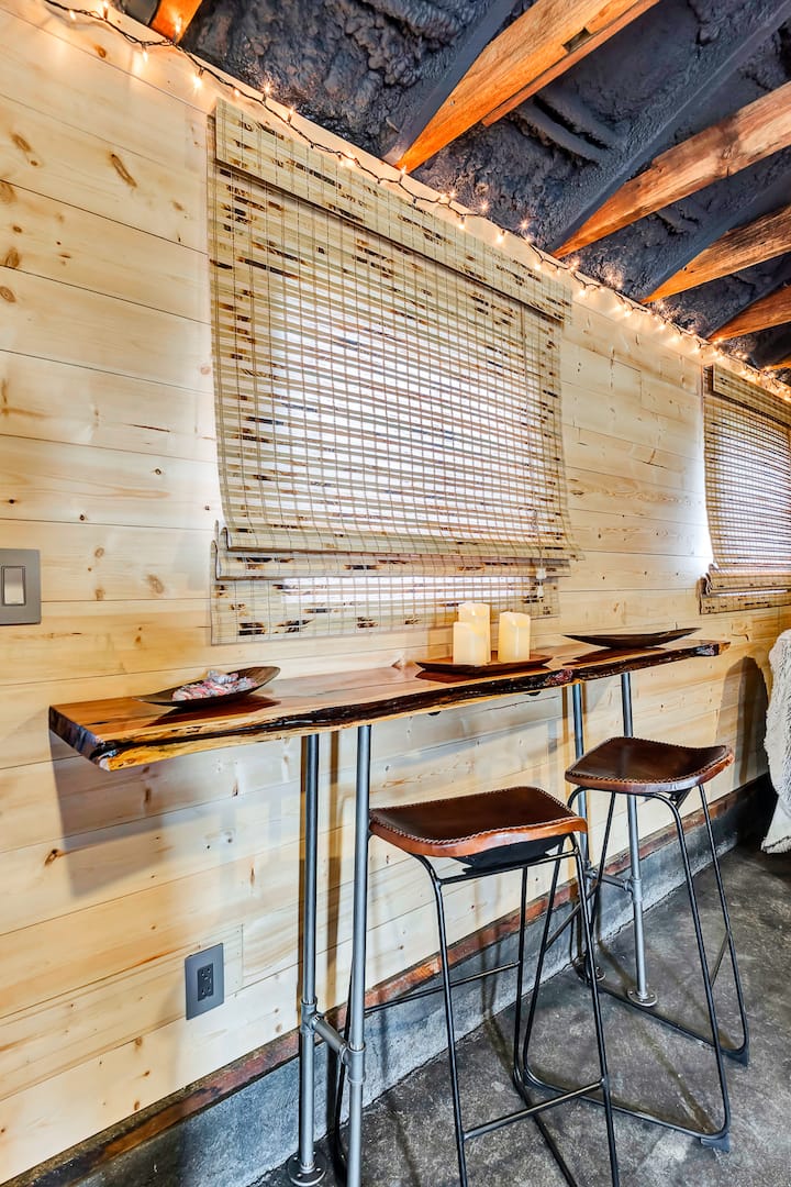 The Shed-a Couples Retreat! - Hermann, MO