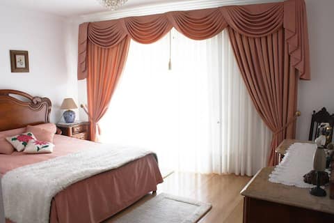 Tina`s House - Suite (500m Baleia/Sul Beach)