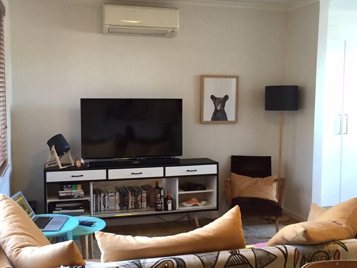 A Gem in Collingwood Apartments for Rent in Collingwood, Victoria