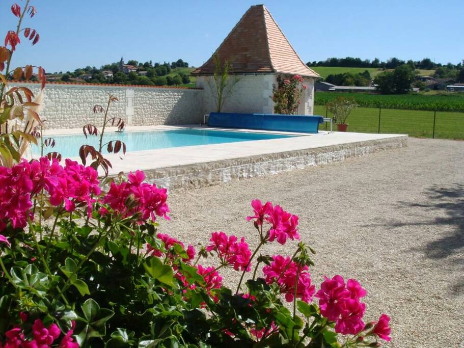 Piscine, cour