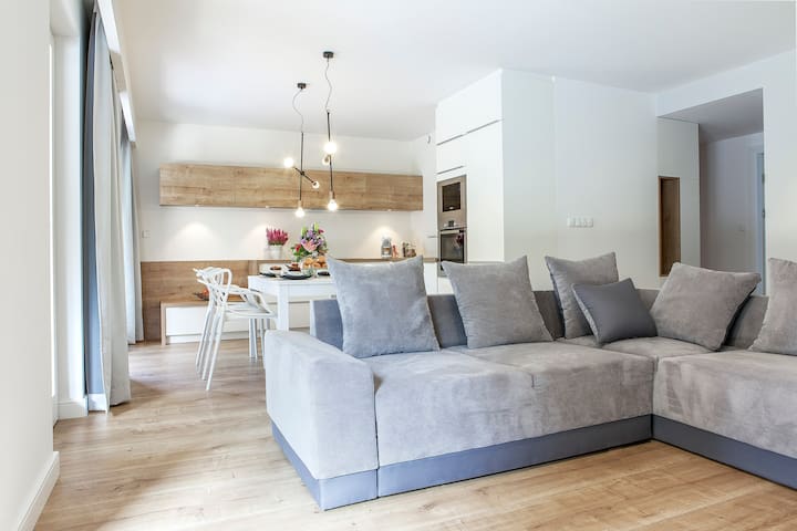 Lapwing Residence managed Airbnb listing 2