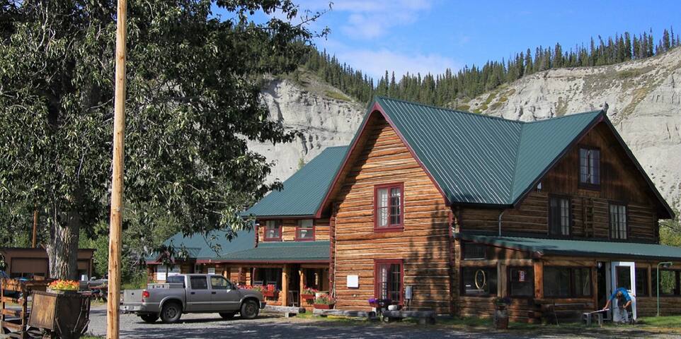 Airbnb Gakona Vacation Rentals Places To Stay Alaska
