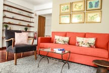 Cozy and Spacious apartment in Graça, Lisbon