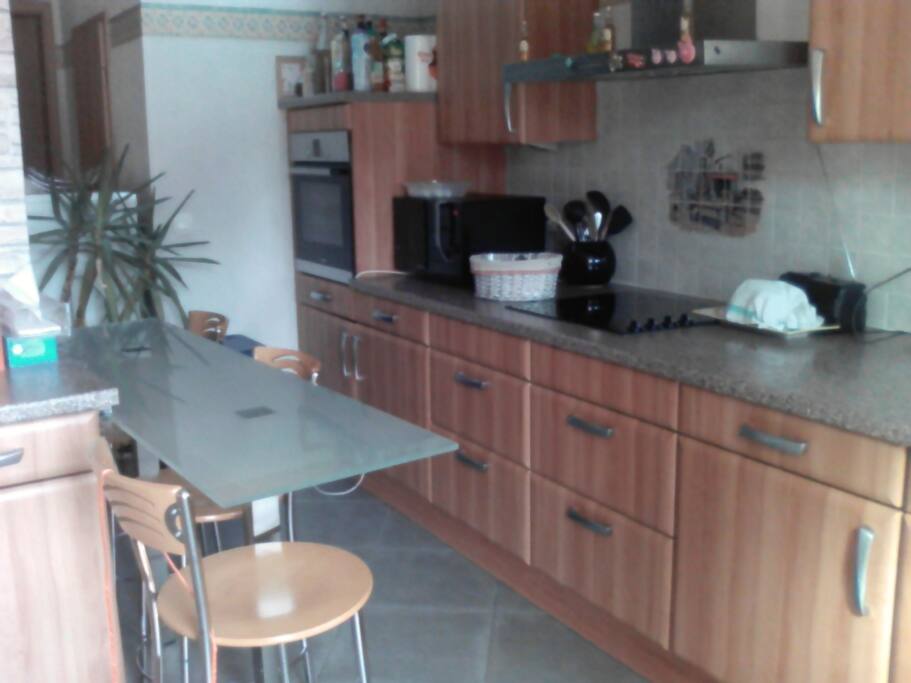 Cuisine (kitchen)