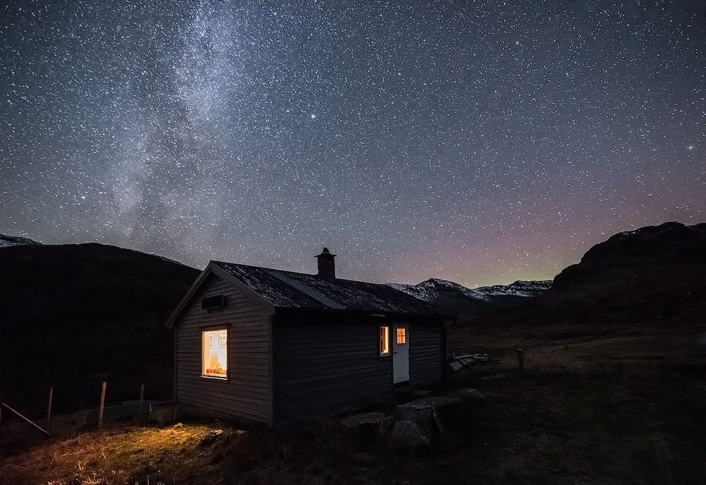 A magnificent, starry night in October. Photo: Espen Haagensen/www.mintur-foto.no