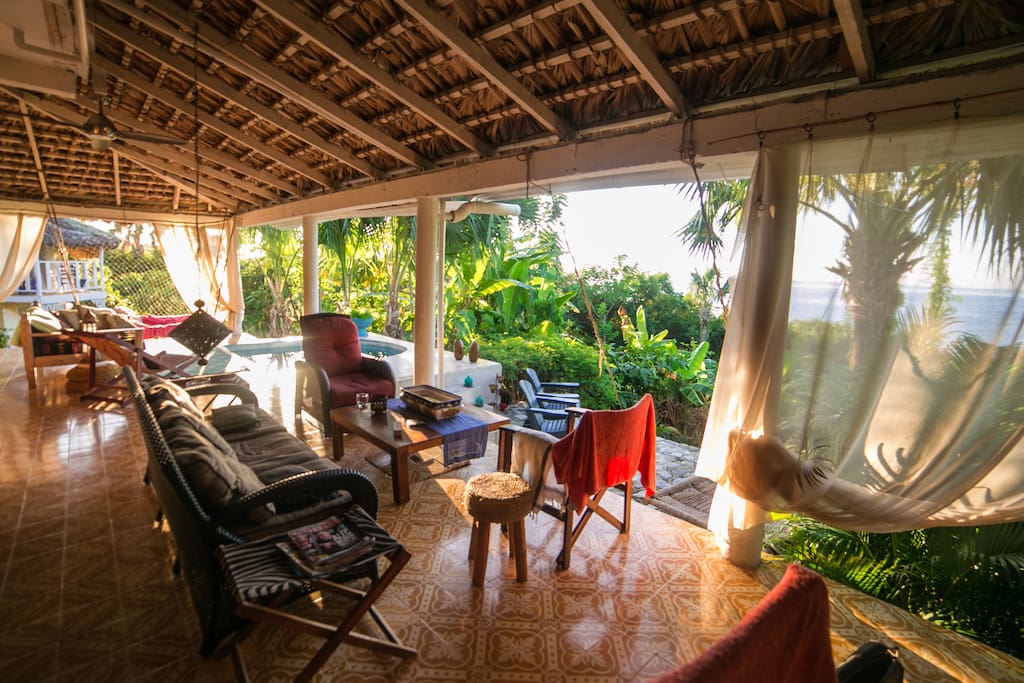 Chic Chateau's Safari Room, Jacmel Guest houses à louer à Cayes