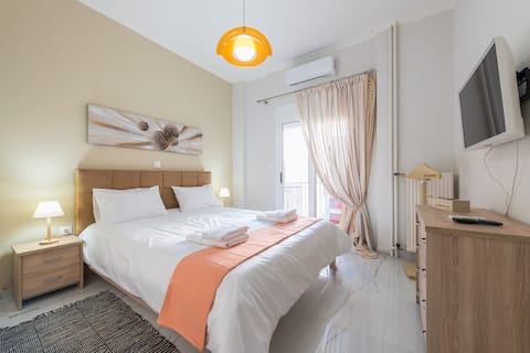 Popular Airbnb listing: Wonderful luxury apartment at the heart of Athens in ΠΑΓΚΡΑΤΙ Ι