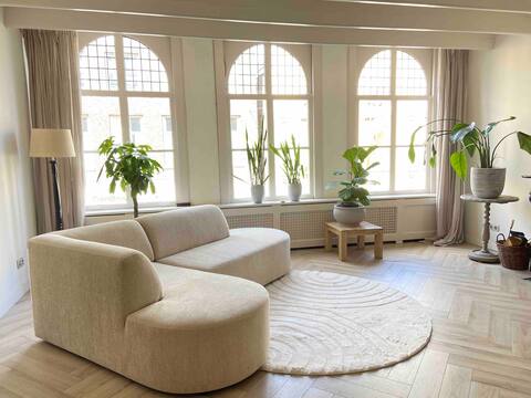 Monumental house in the heart of the city