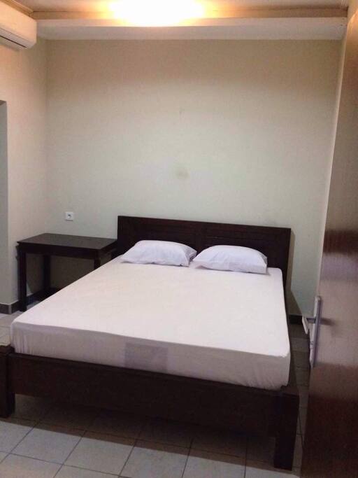 Queen-sized room for couples