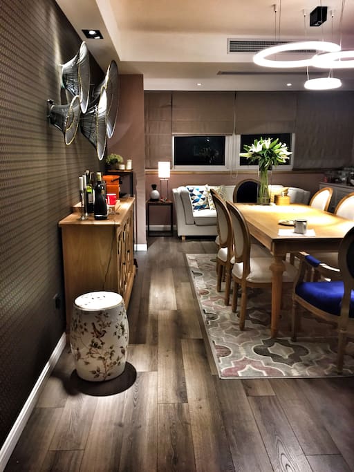 Dinning room for 8 person.