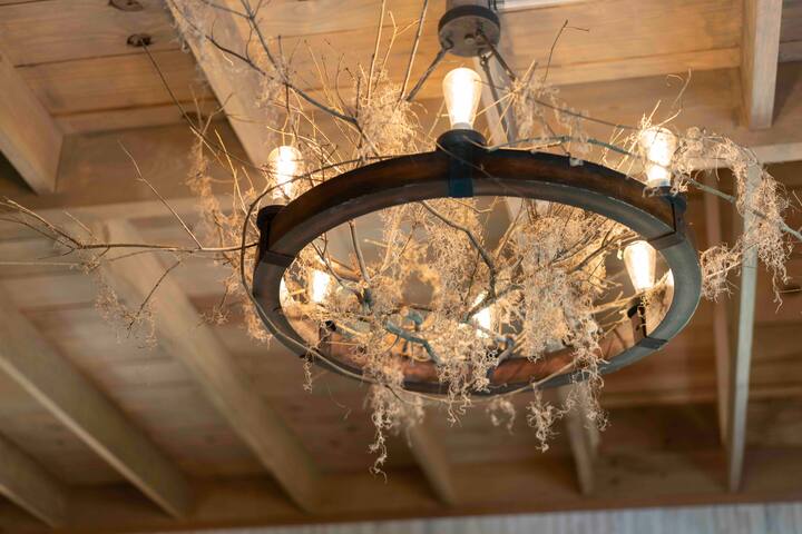 Thanks, Tracie, for creating this beautiful chandelier out of ... the woods!

Credit: Dickersonarts.com