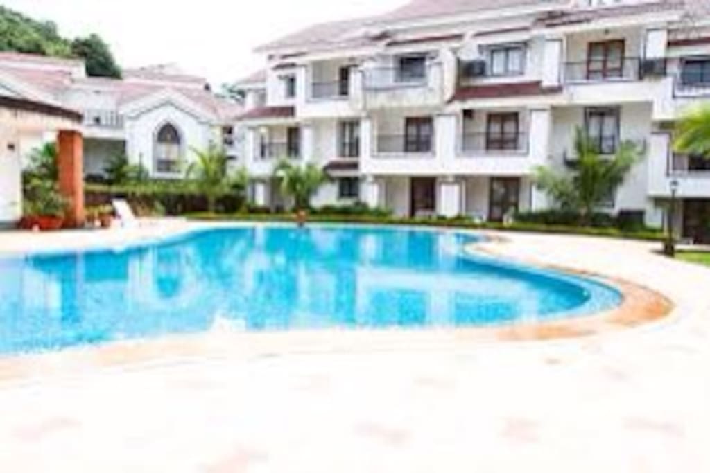 Riviera Saphhire with two pools