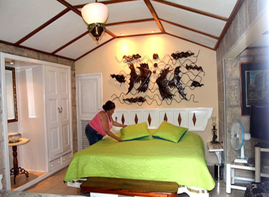 Bungalow 1 - großes Bett