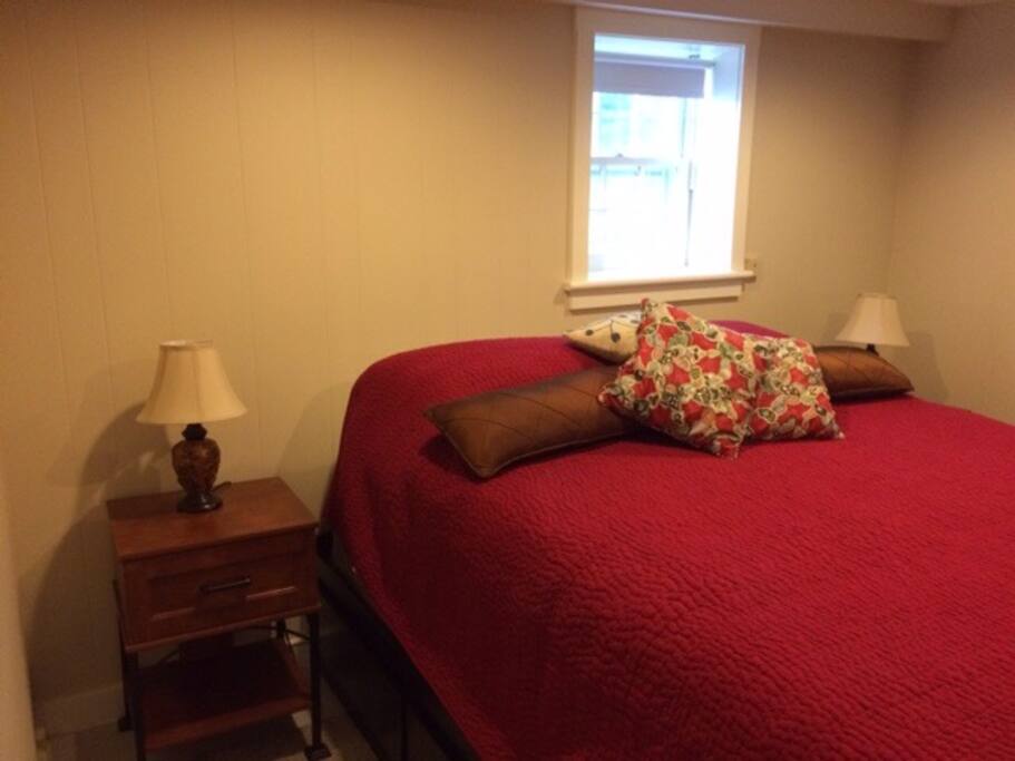 Queen sized bed with storage drawers