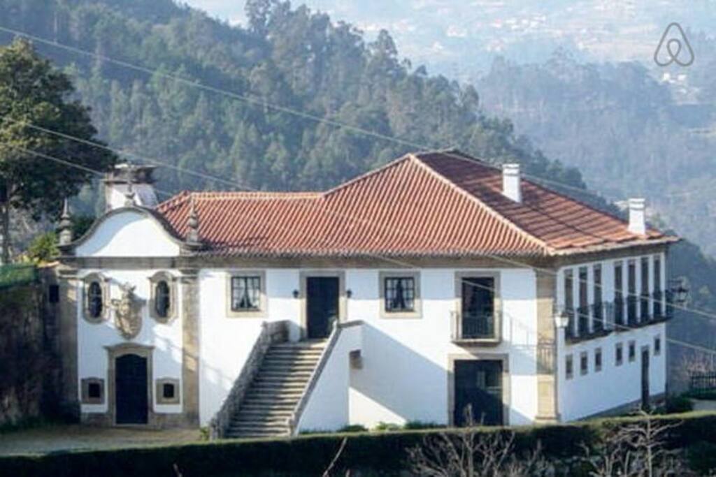 Vista Geral da Casa da Povoa. General view of Manor House CASA DA POVOA