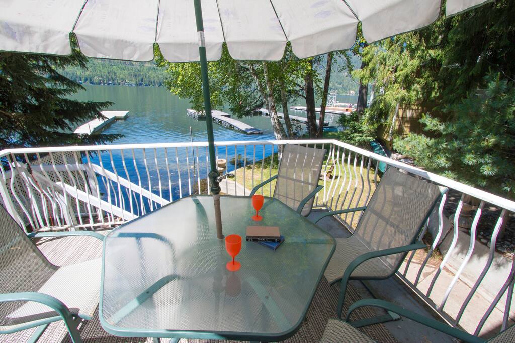 The lakefront deck is fully set up for your lake enjoyment.