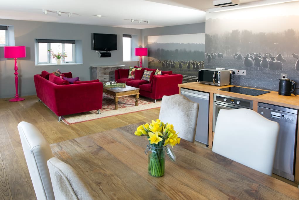 Print 1 kitchen lounge