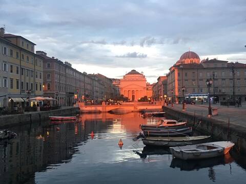 DGG apartment DOWNTOWN-WiFi+AirCon+Bike Parking