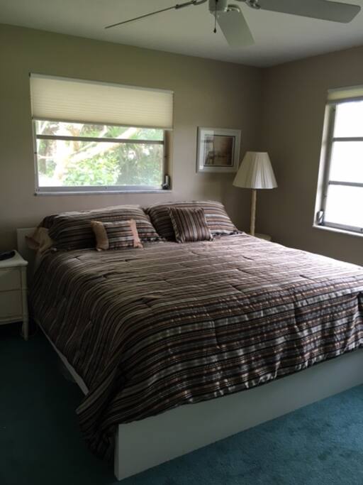 Bedroom 2 - king size bed