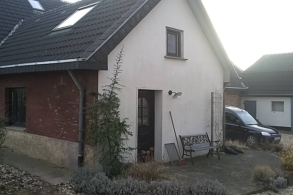 Entree en P.plaats
