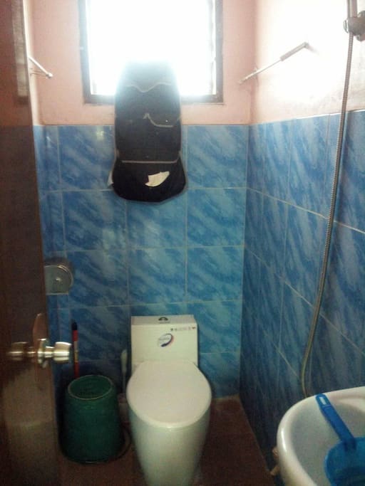 Toilet & Bath