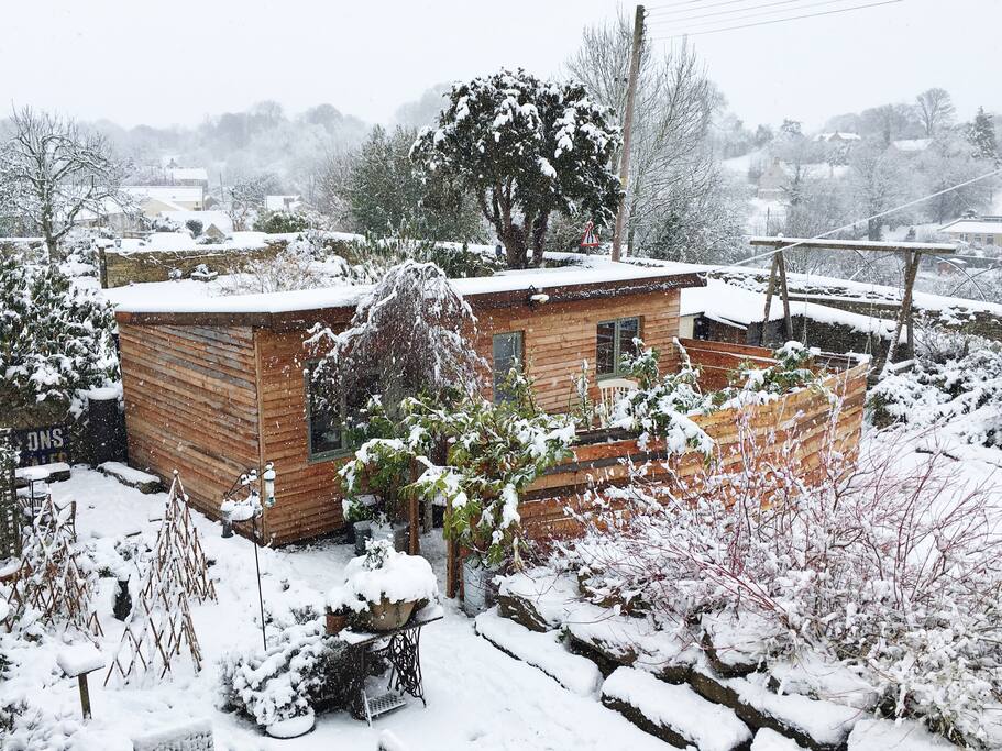Some lucky guests have been having fun in the snow recently.