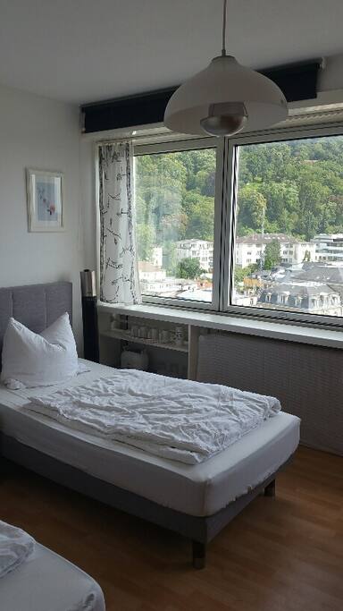 Now with two single beds in the flat