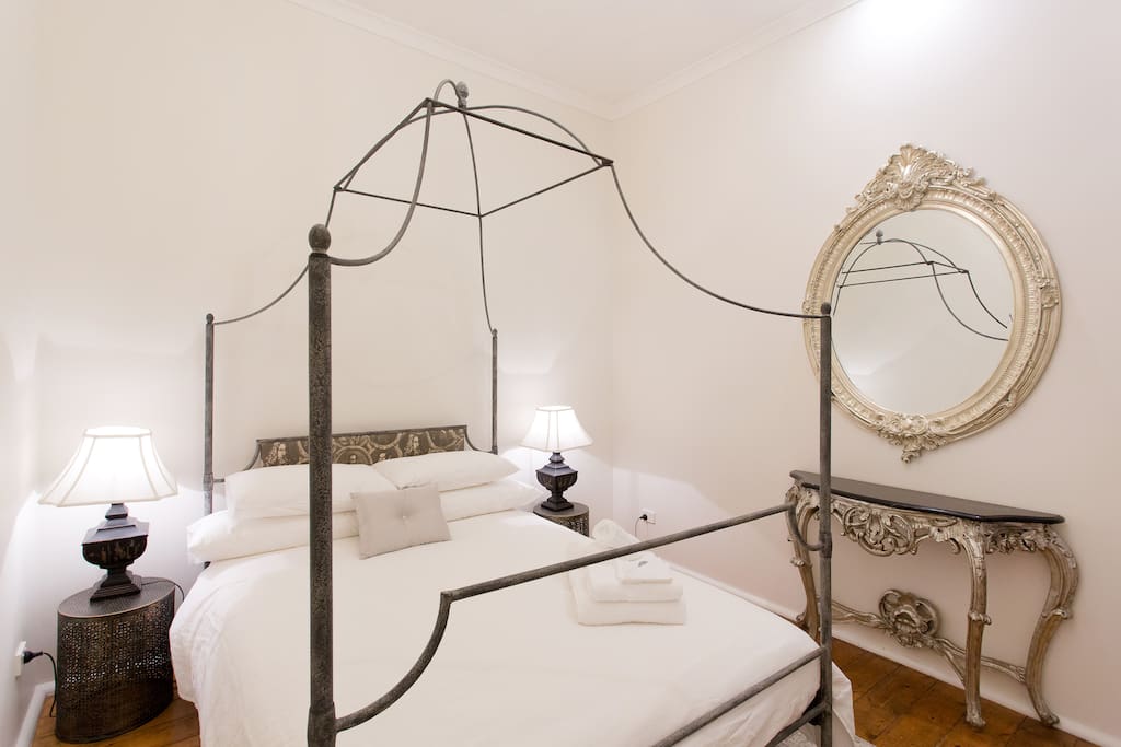 Tudor Room