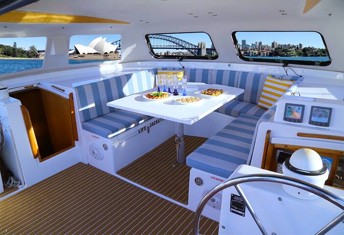 Luxury Catamaran Sydney Harbour gallery image 2